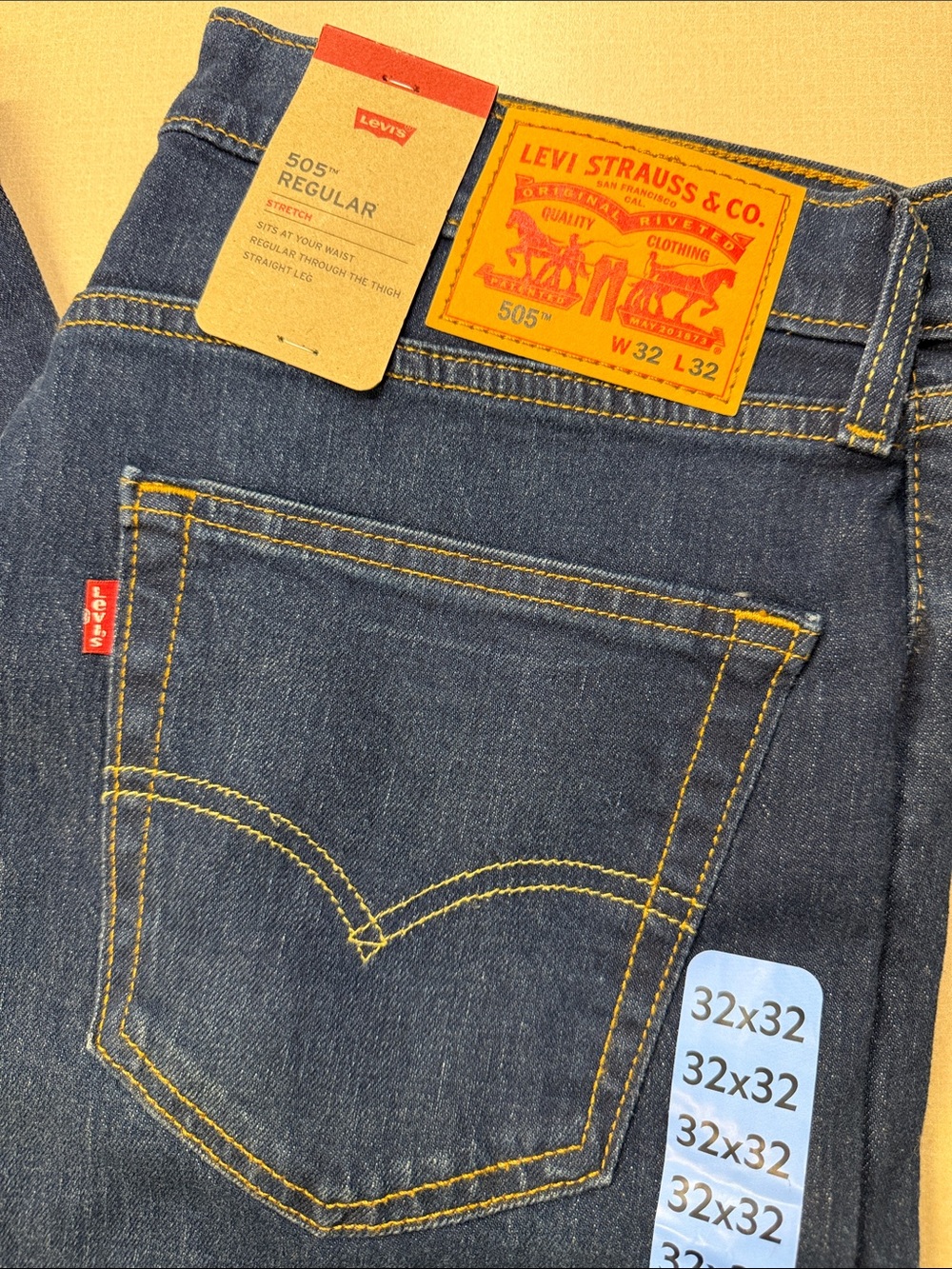 NWT Levi's Men's 505s Jeans in Dark Blue size 32 X 32 - Picture 3 of 4